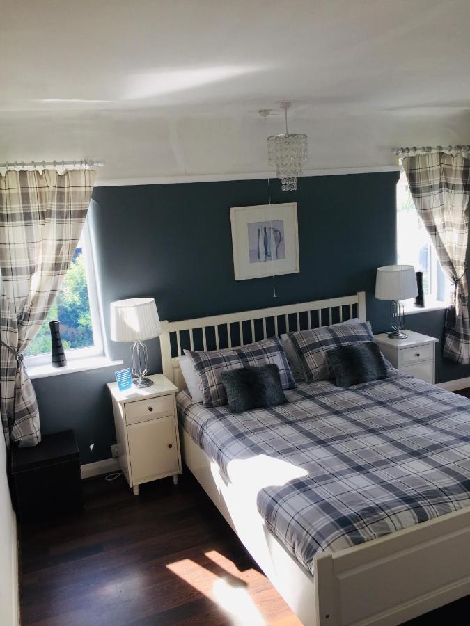 Sunnyside - Large Seaside Home With Views And Hot Tub Prestatyn Exterior foto